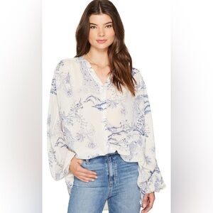 Free People Ivory Blue Botanical Peacock Bloom Blouse Size Medium EUC